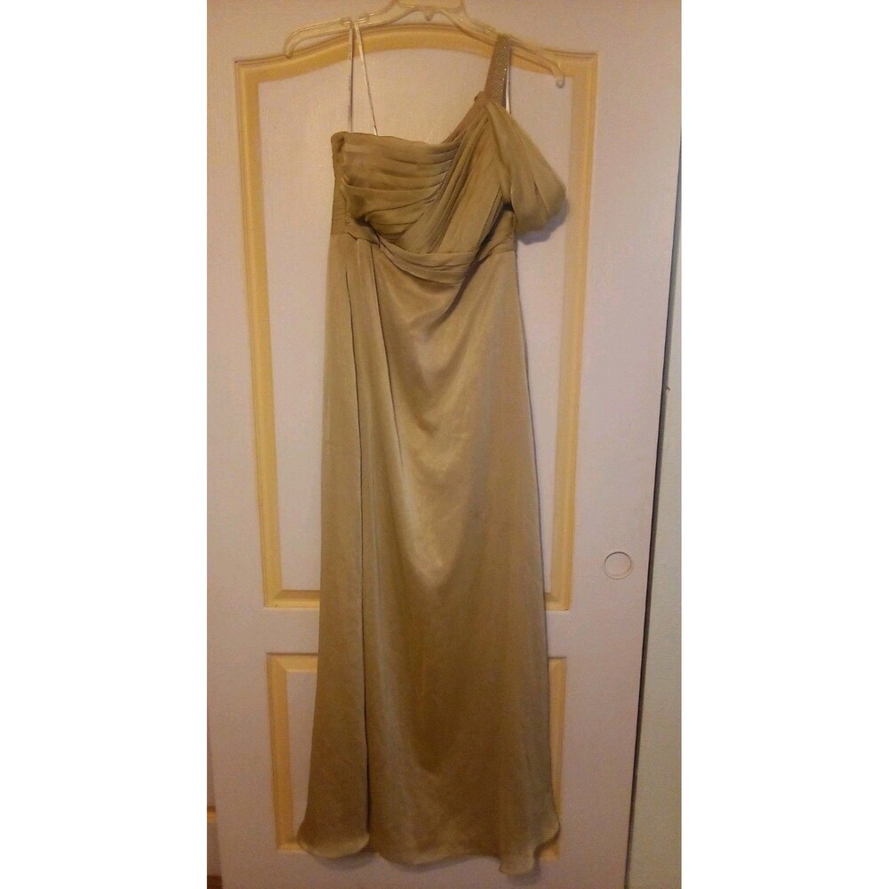One-Shoulder Champagne Evening Gown